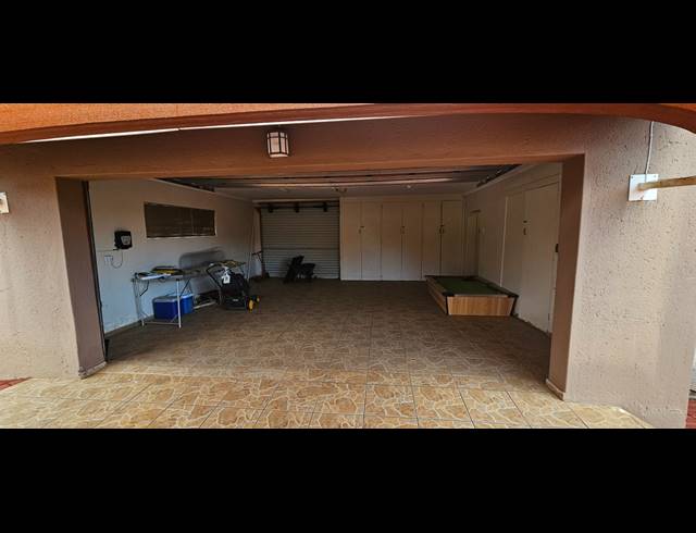 4 BEDROOM HOUSE FOR SALE IN BENDOR